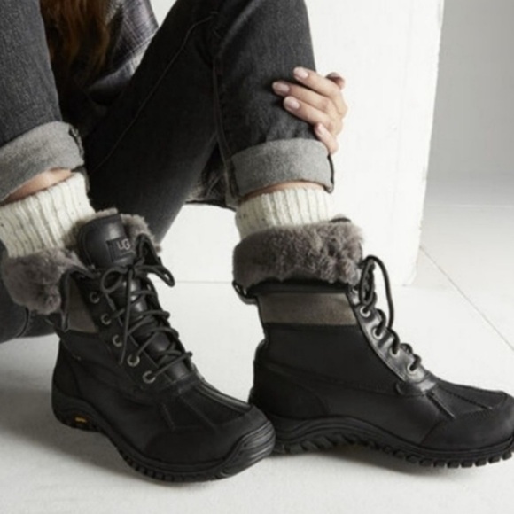UGG Women’s Adirondack III Waterproof Winter Boots Black, Size 7 - Picture 2 of 5